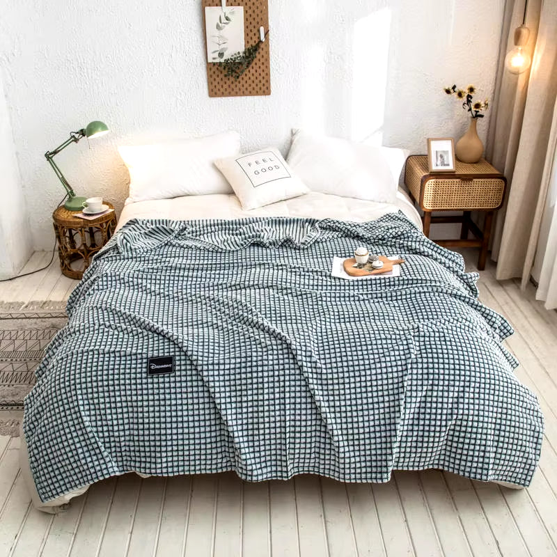 Ultra-Soft Plaid Fleece Bed Blanket