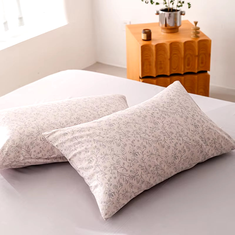 Chic Cotton Pillowcase Set