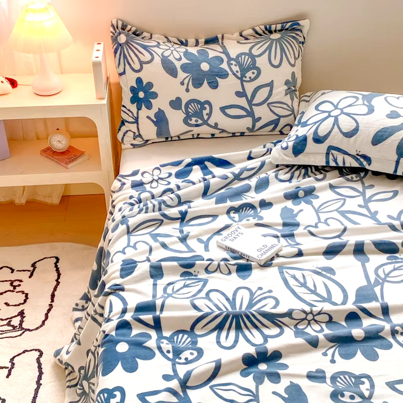 Cozy Velvet Bed Sheet