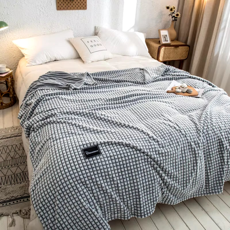 Ultra-Soft Plaid Fleece Bed Blanket