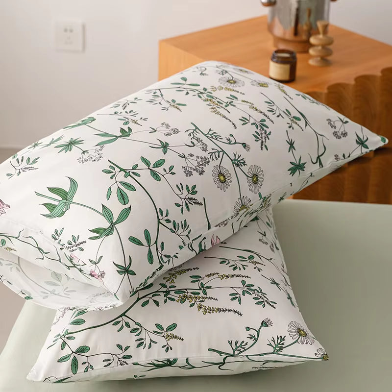 Chic Cotton Pillowcase Set